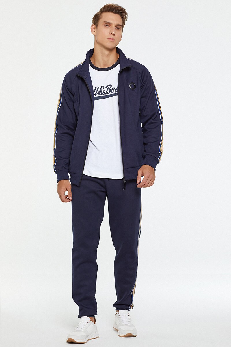 Men's 2 Pieces Striped Tracksuit Men's 2 Pieces Striped Tracksuit