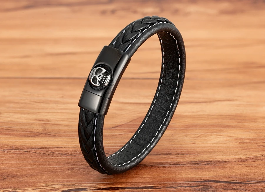 Skull Pattern Design - Men's Leather Bracelet