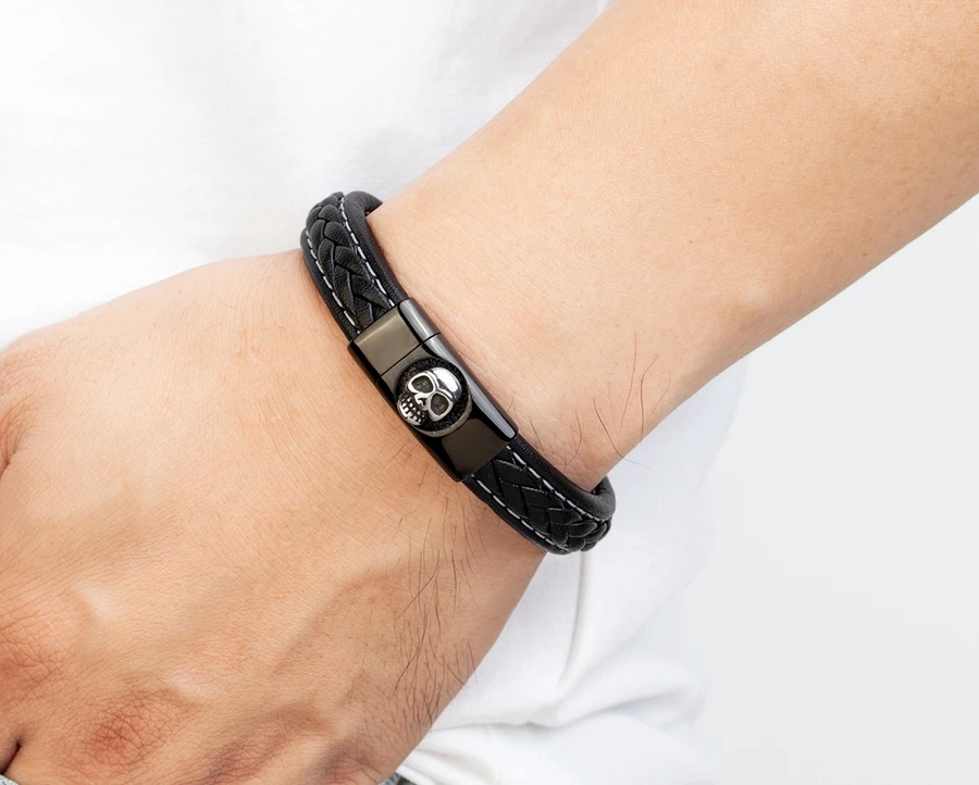 Skull Pattern Design - Men's Leather Bracelet